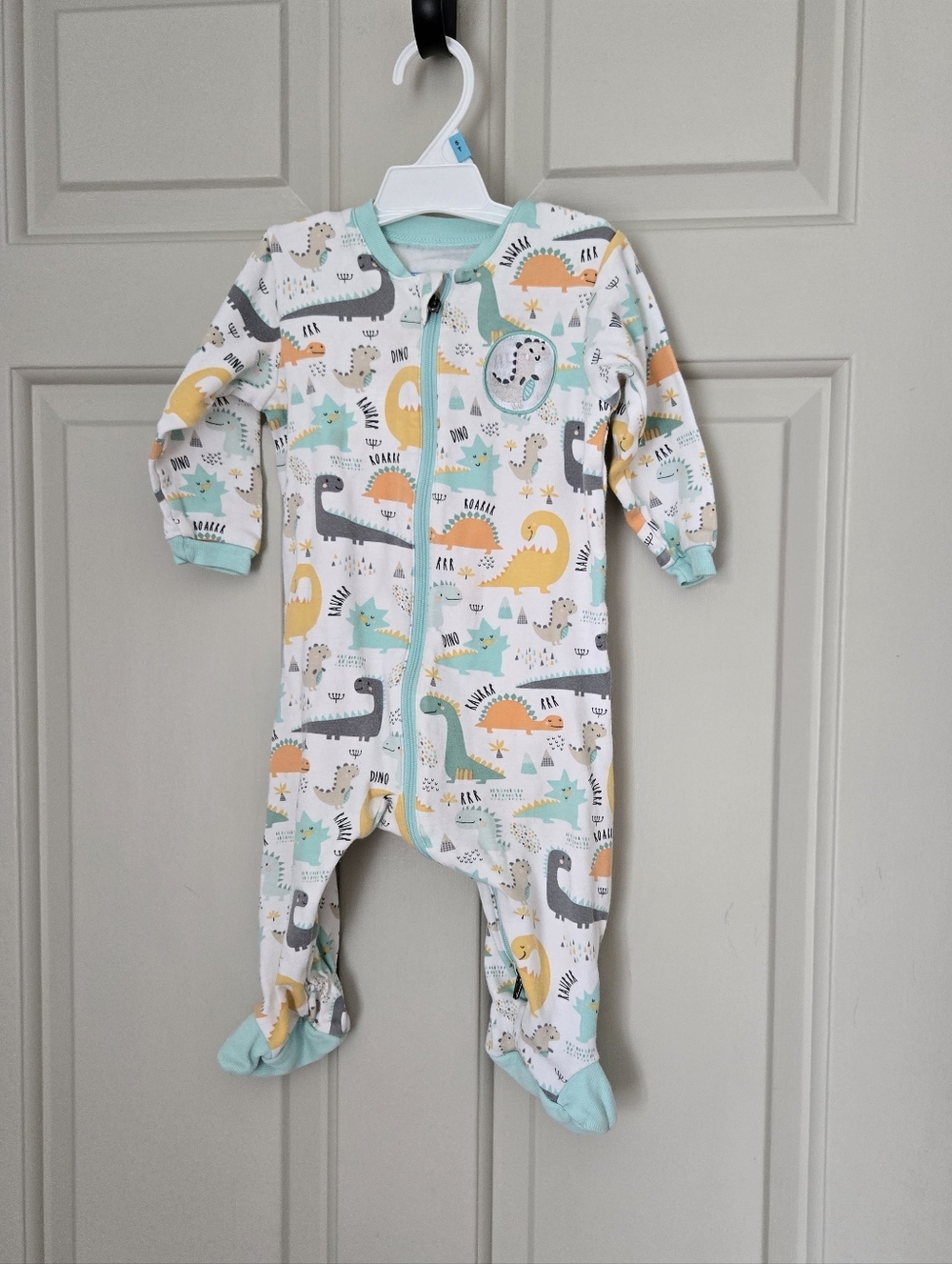 Tuffy Dinosaur Print Sleeper Size 6 M